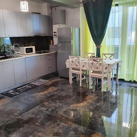 Crystal Mamaia Nord Apartamento *